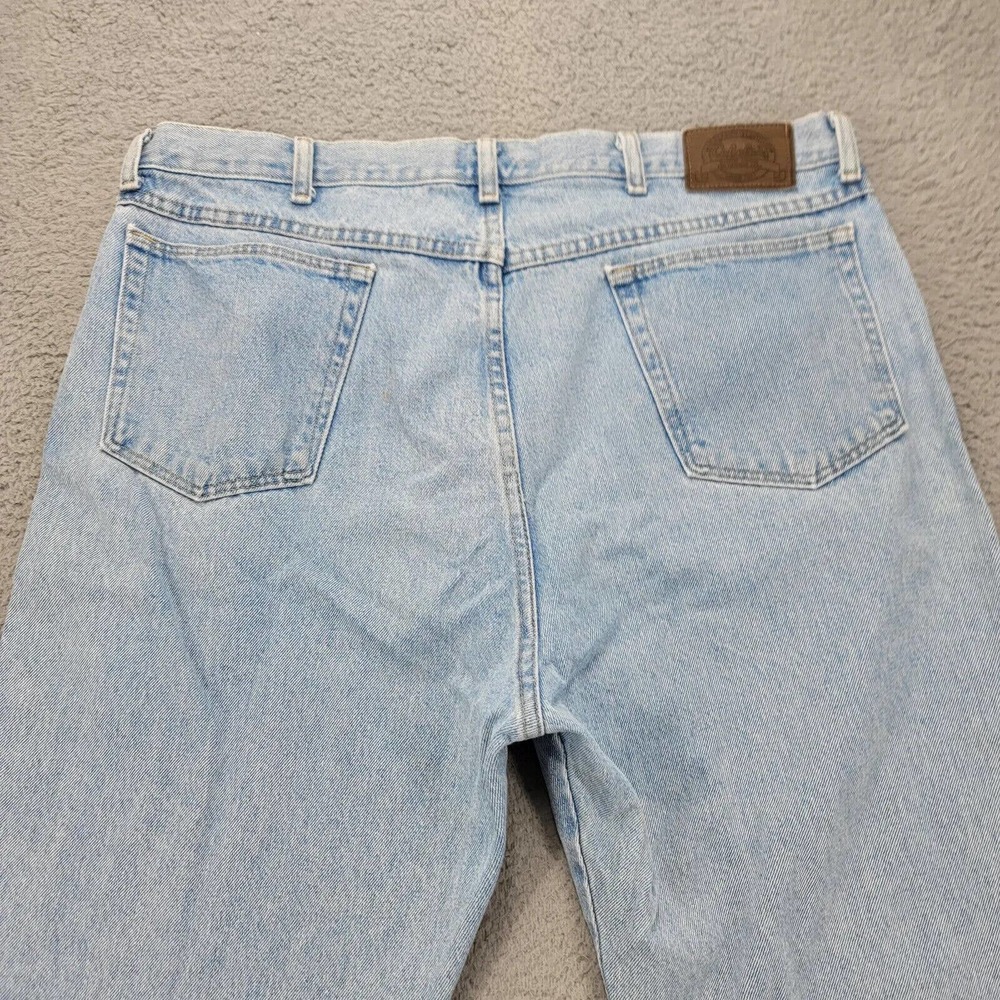 Cabelas Jeans Mens 40x32 Blue Denim Light Wash Straight Outdoors Hunting Hiking - Picture 5 of 15